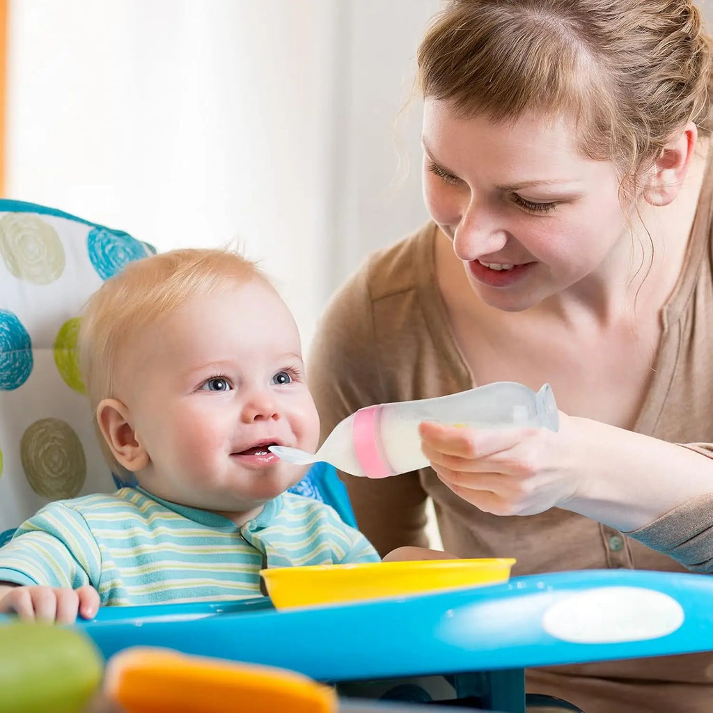1/2Pcs Baby Food Feeding Spoons Silicone Feeding Bottle with Spoon Suction Cup 90ml Newborn Food Rice Cereal Spoon Tableware